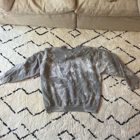 Missguided Tie Dye Crewneck - Light Gray - Picture 7 of 7